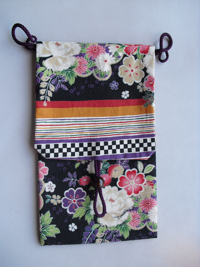 リバーシブルポシェット